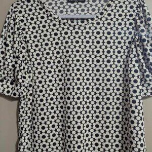 Kim & Cami daisy print top size L black and white